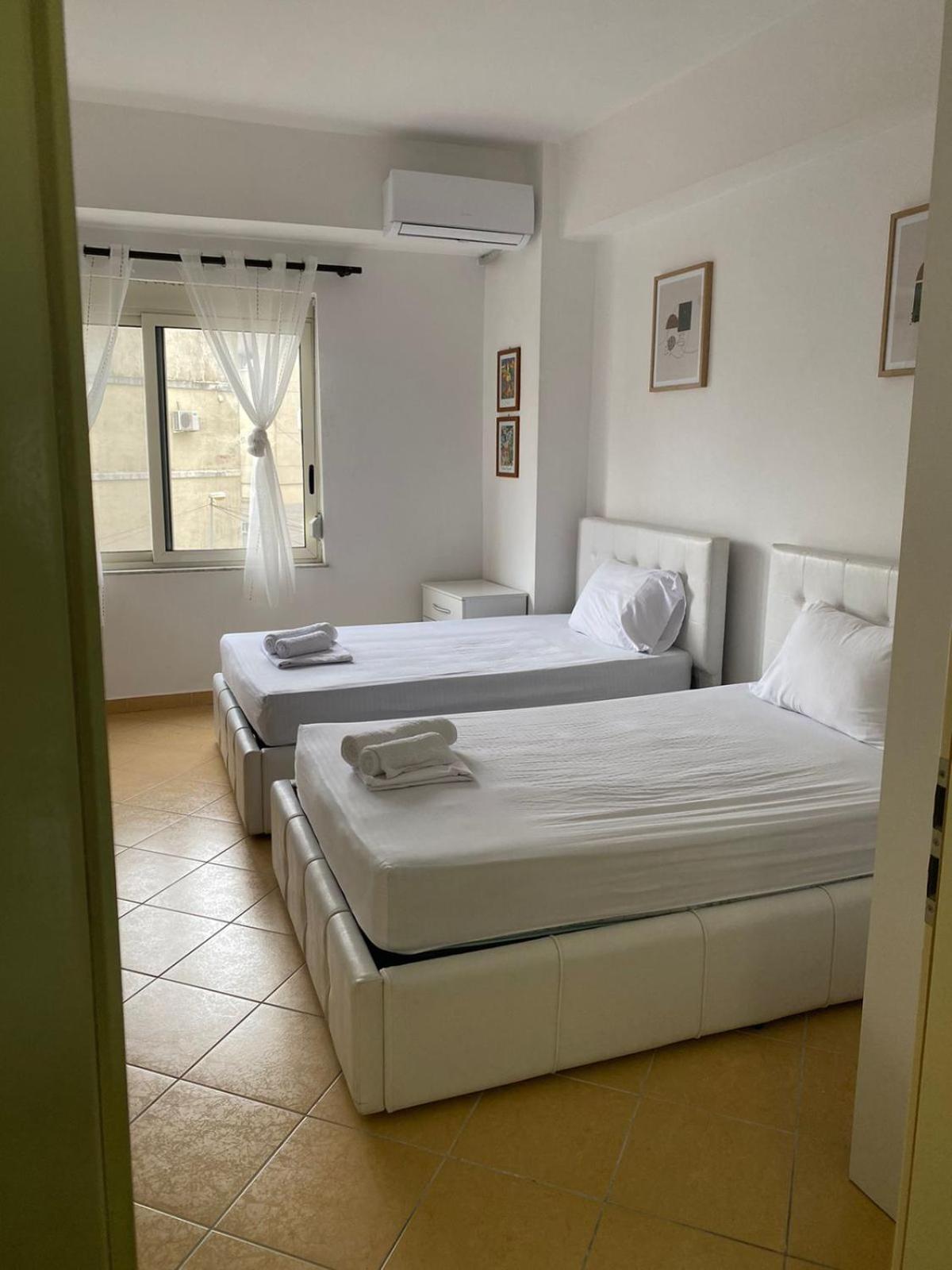 Nicole Apartments Rental Драч Екстериор снимка