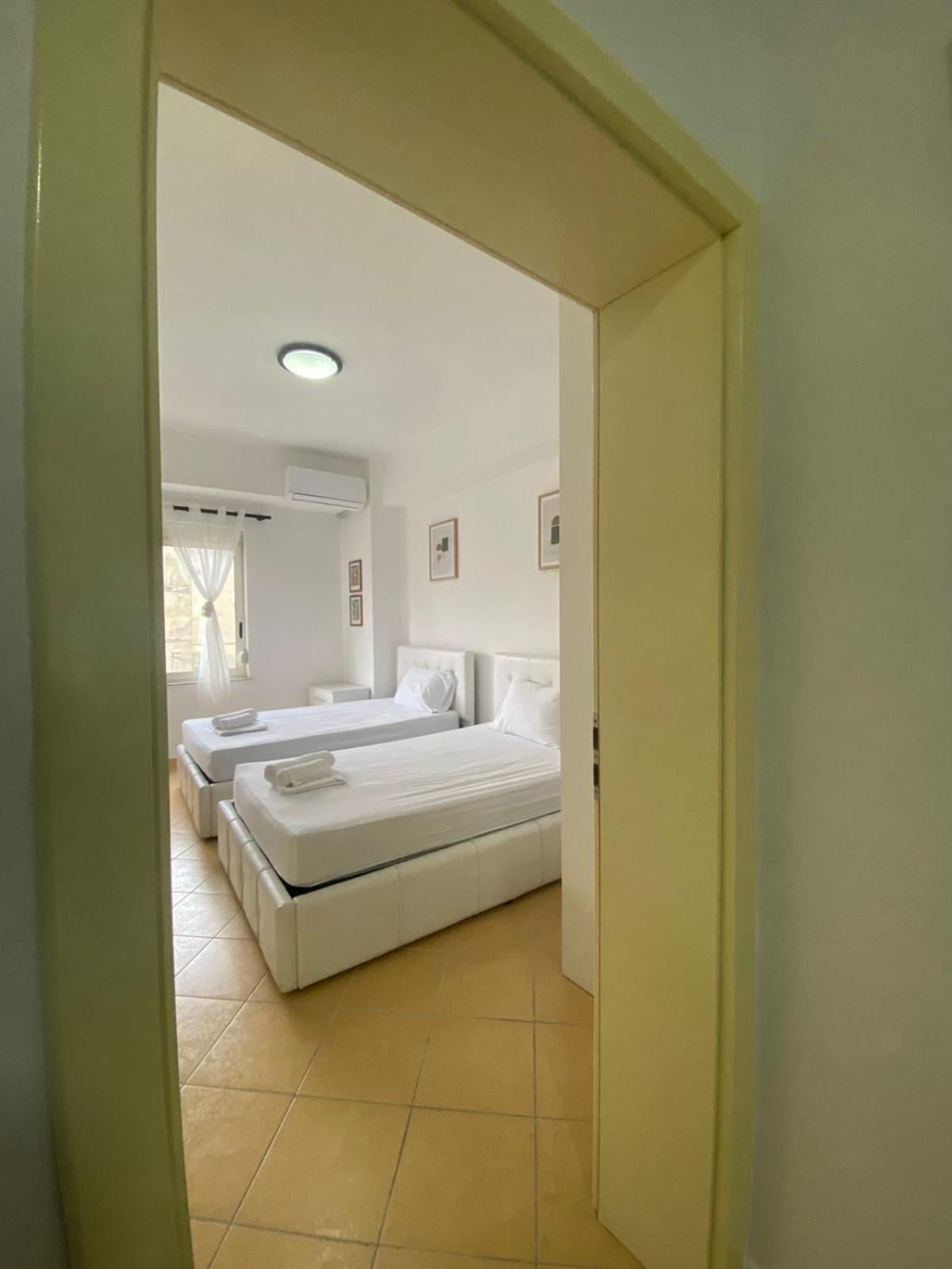 Nicole Apartments Rental Драч Екстериор снимка